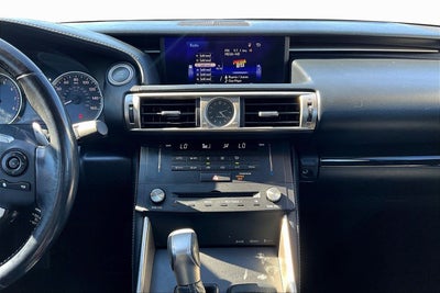 2016 Lexus IS 200t 200t