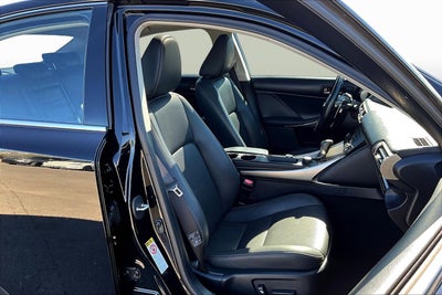 2016 Lexus IS 200t 200t