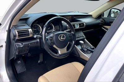 2016 Lexus IS 300 300