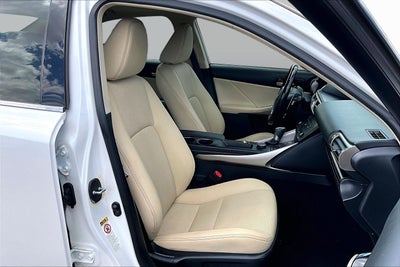 2016 Lexus IS 300 300