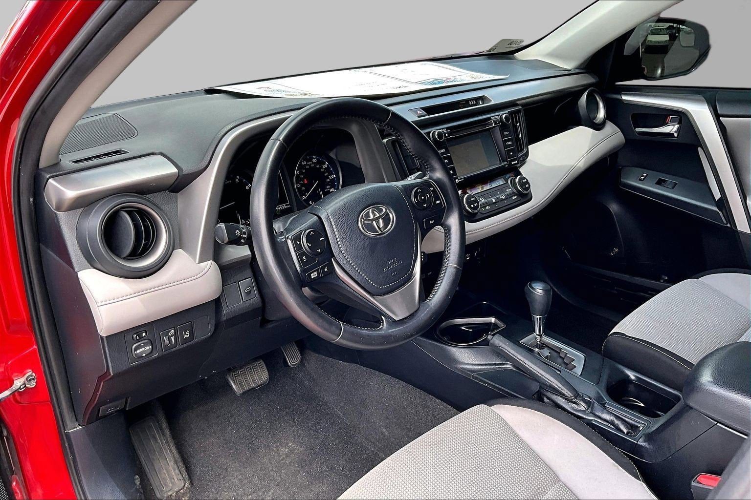 2017 Toyota RAV4 XLE