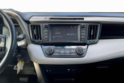 2017 Toyota RAV4 XLE