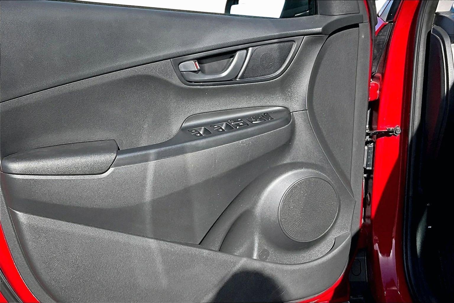 2022 Hyundai Kona SE