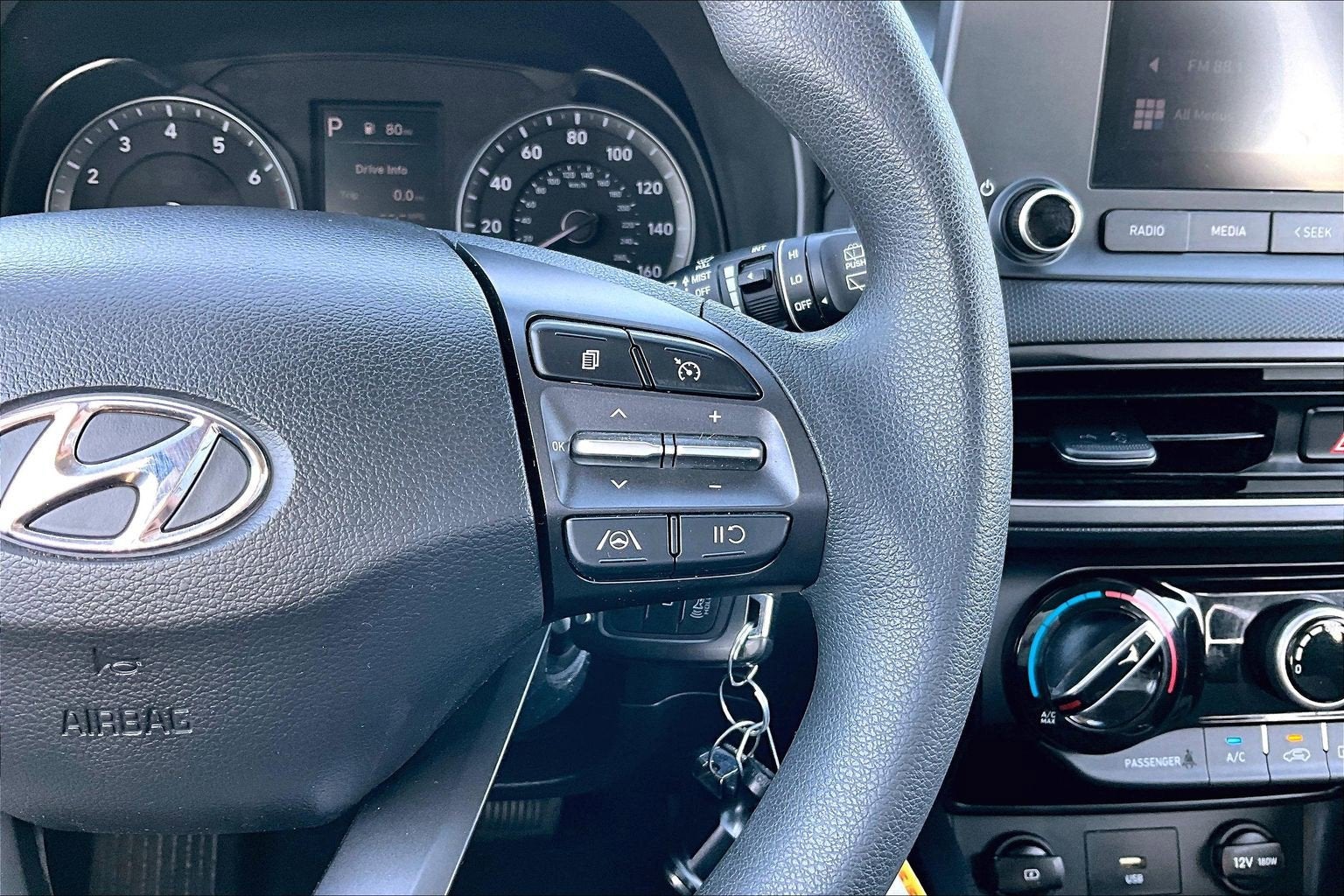 2022 Hyundai Kona SE