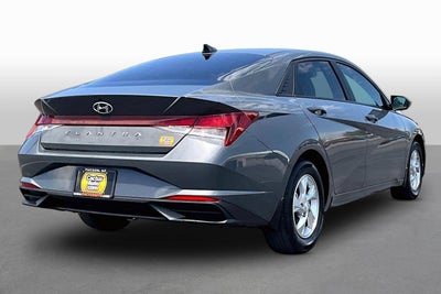 2023 Hyundai Elantra SE