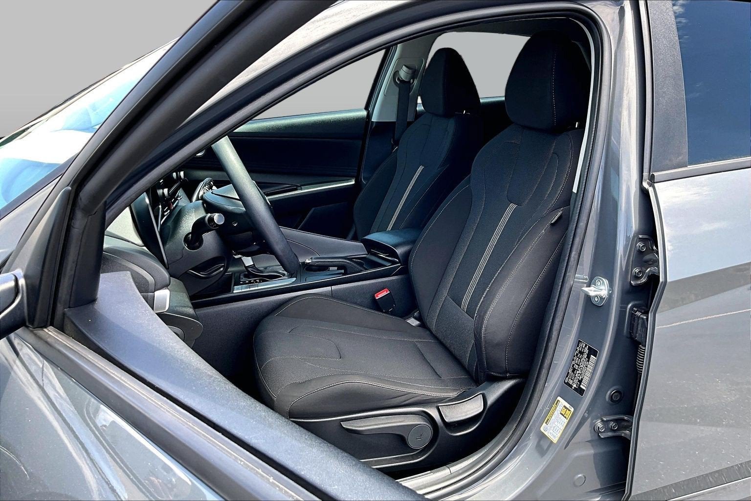 2023 Hyundai Elantra SE