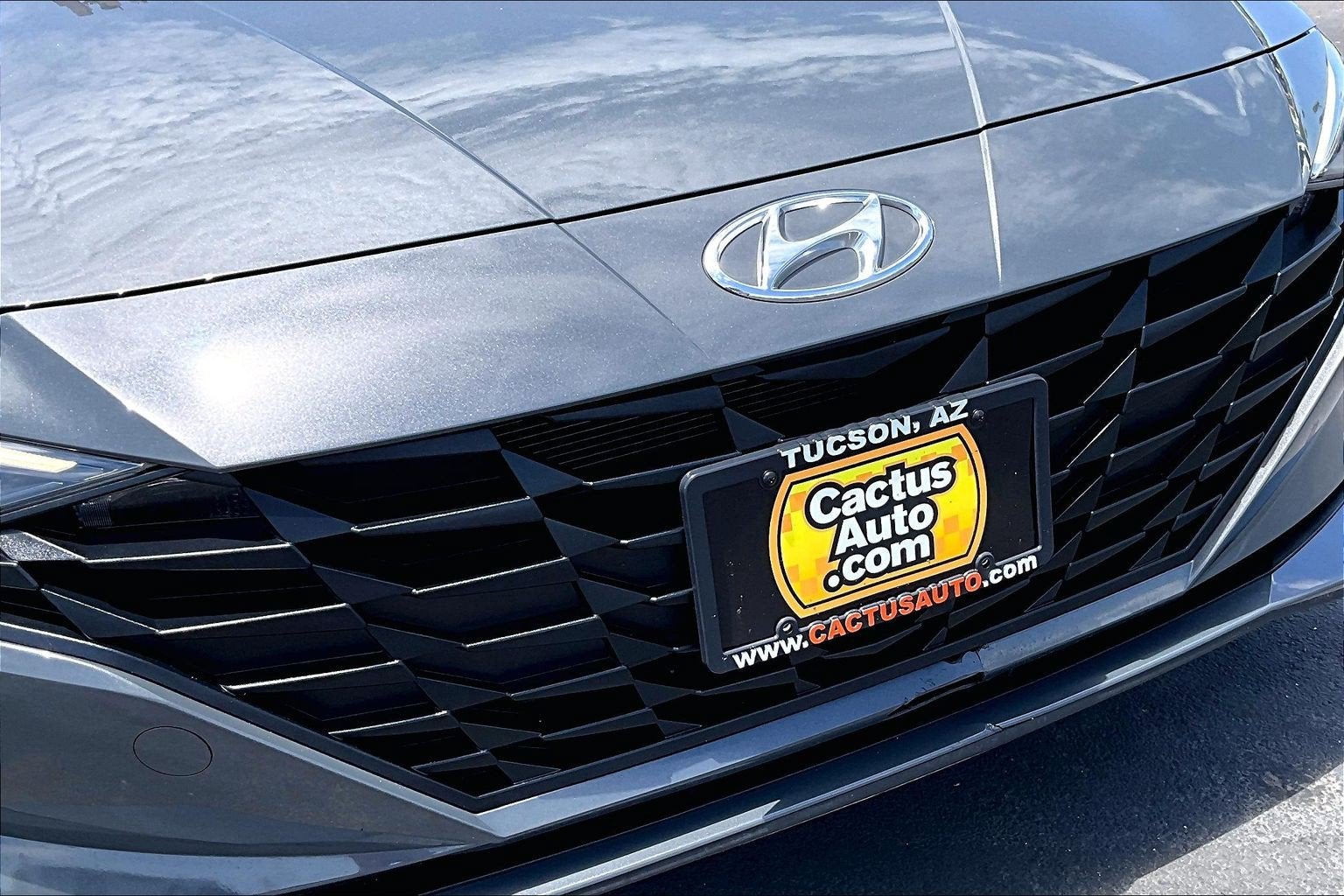 2023 Hyundai Elantra SE
