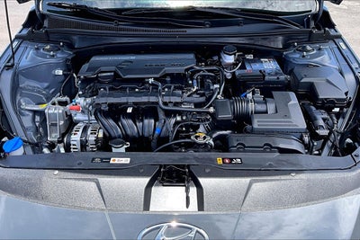 2023 Hyundai Elantra SE