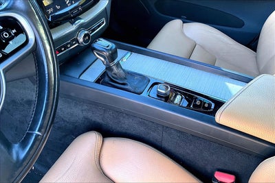 2019 Volvo XC60 Inscription