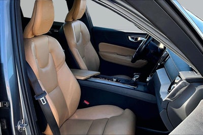 2019 Volvo XC60 Inscription