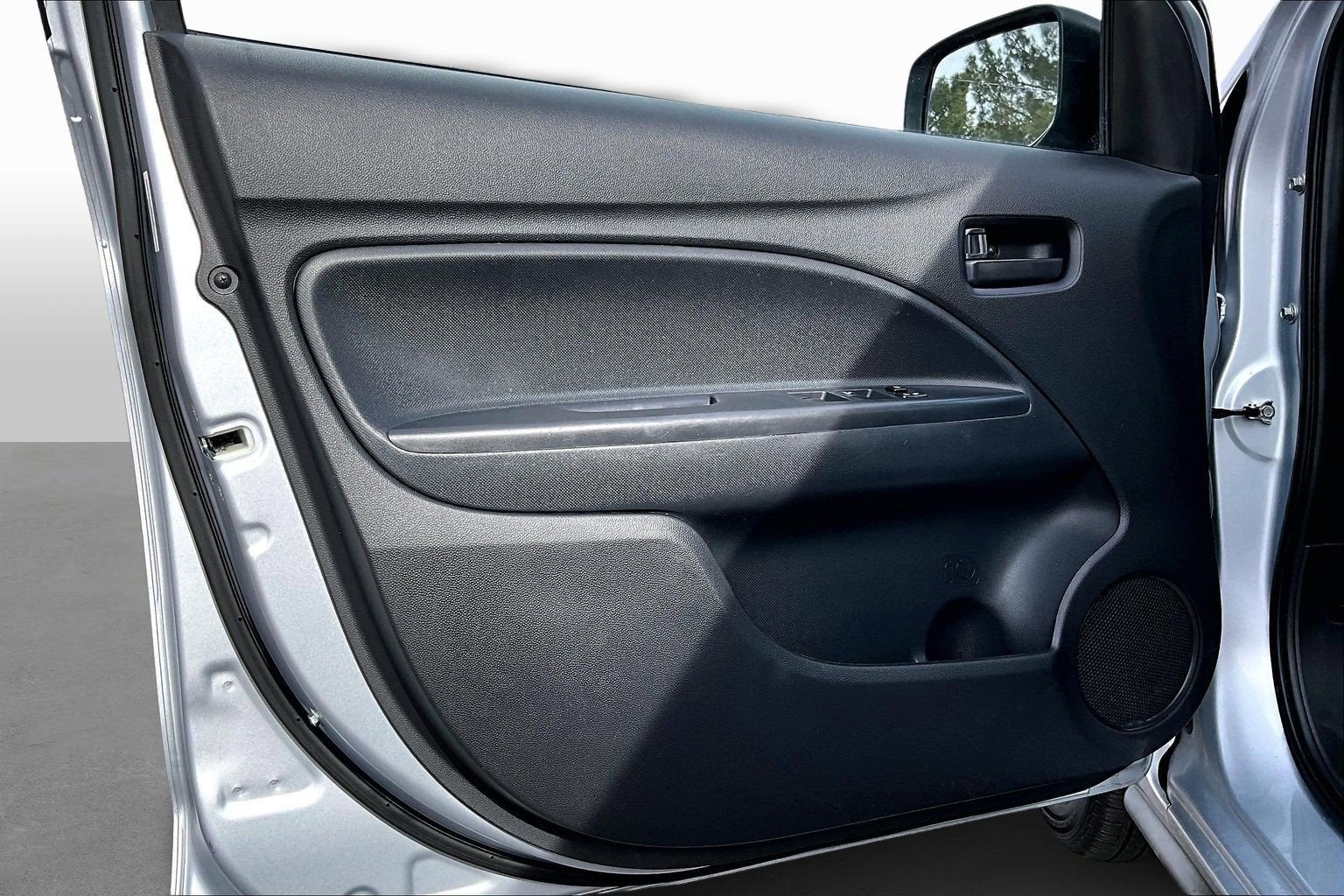 2019 Mitsubishi Mirage ES