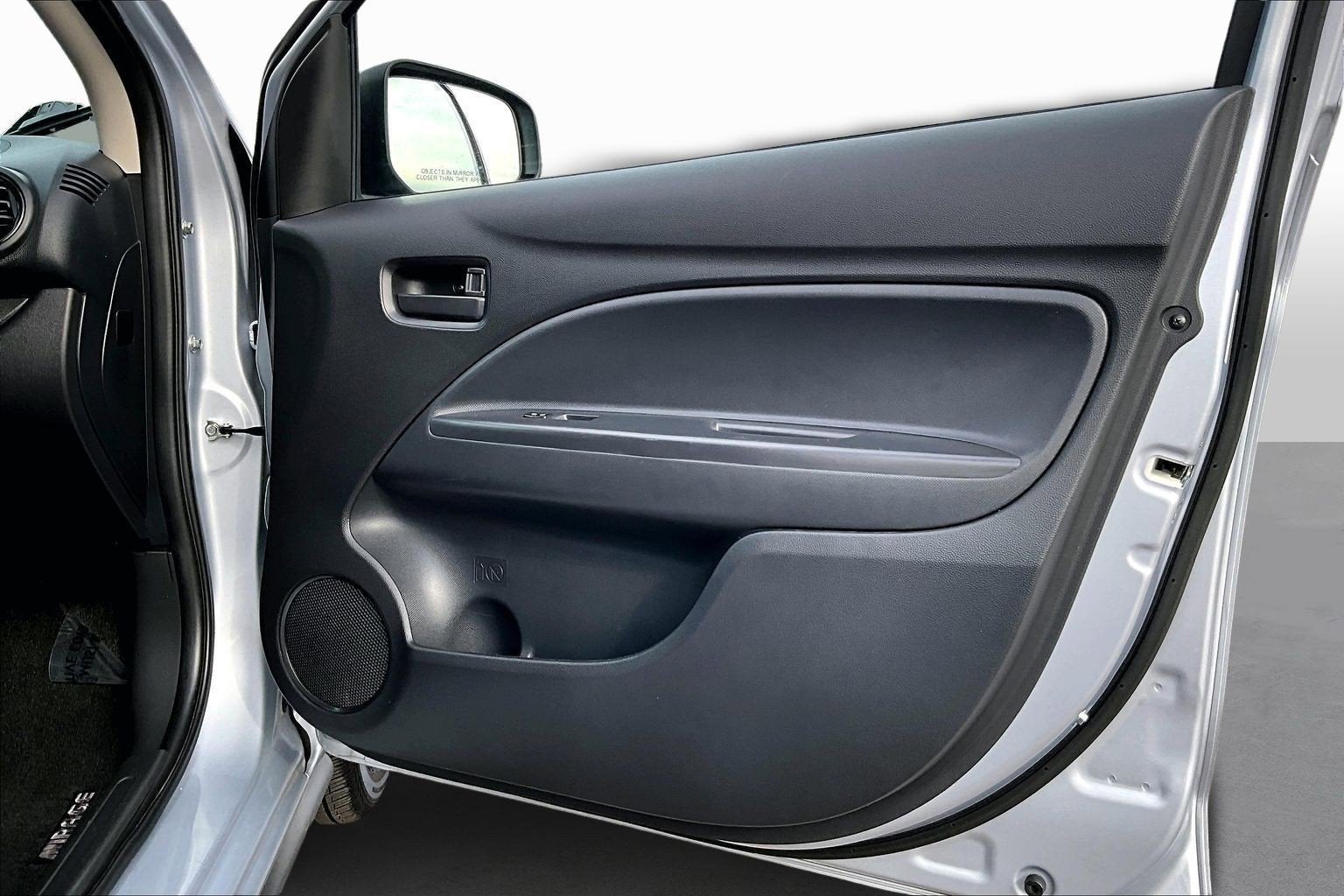 2019 Mitsubishi Mirage ES