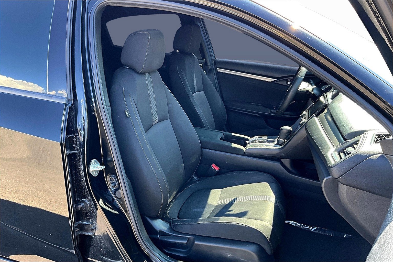 2018 Honda Civic Hatchback EX