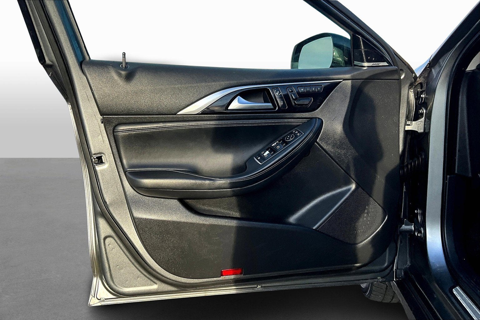 2017 INFINITI QX30 Premium