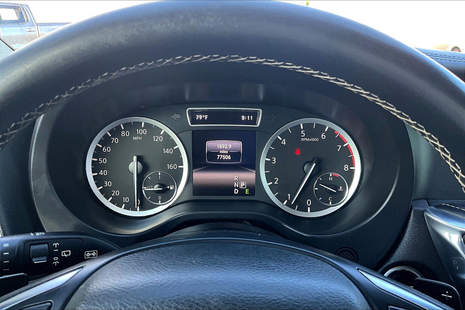 2017 INFINITI QX30 Premium