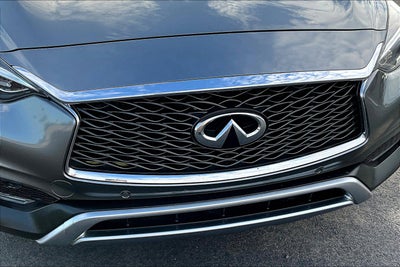 2017 INFINITI QX30 Premium