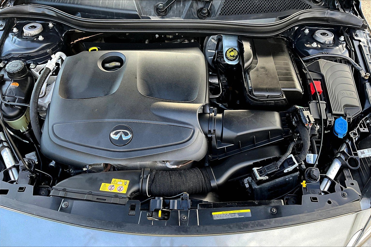 2017 INFINITI QX30 Premium