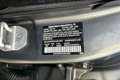 2017 INFINITI QX30 Premium