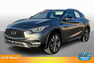 2017 INFINITI QX30 Premium