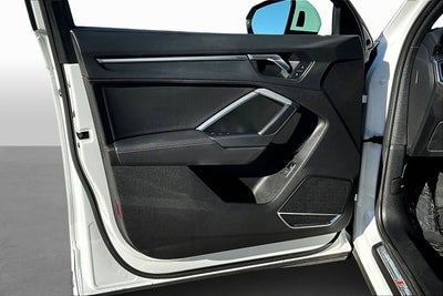 2019 Audi Q3 S line Premium Plus