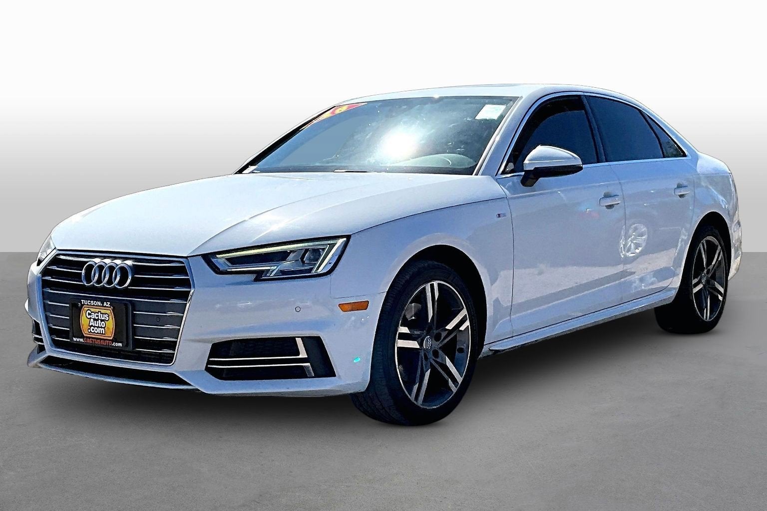 2018 Audi A4 2.0T FWD S tronic Premium Plus Ultra's photo