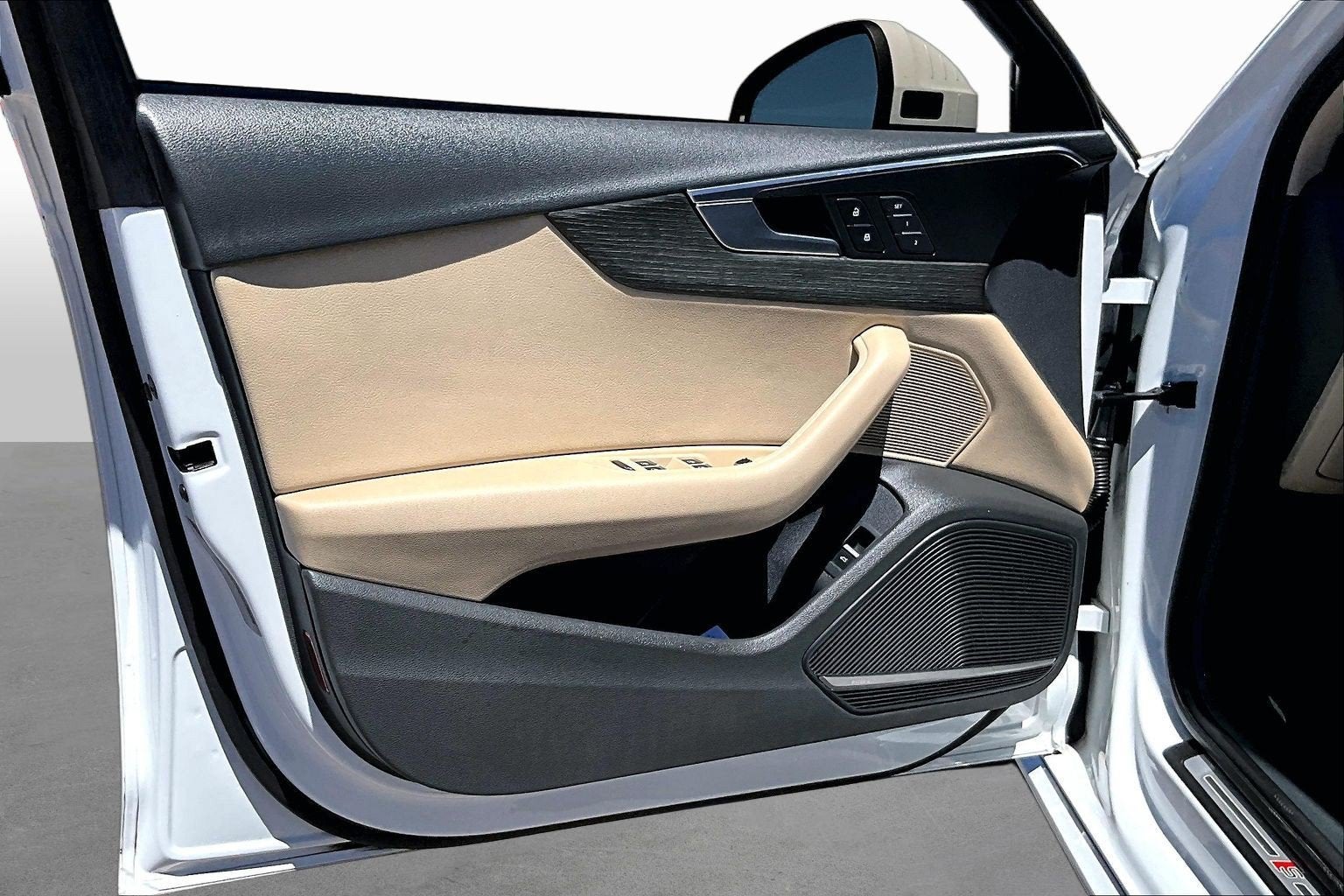 2018 Audi A4 Premium Plus