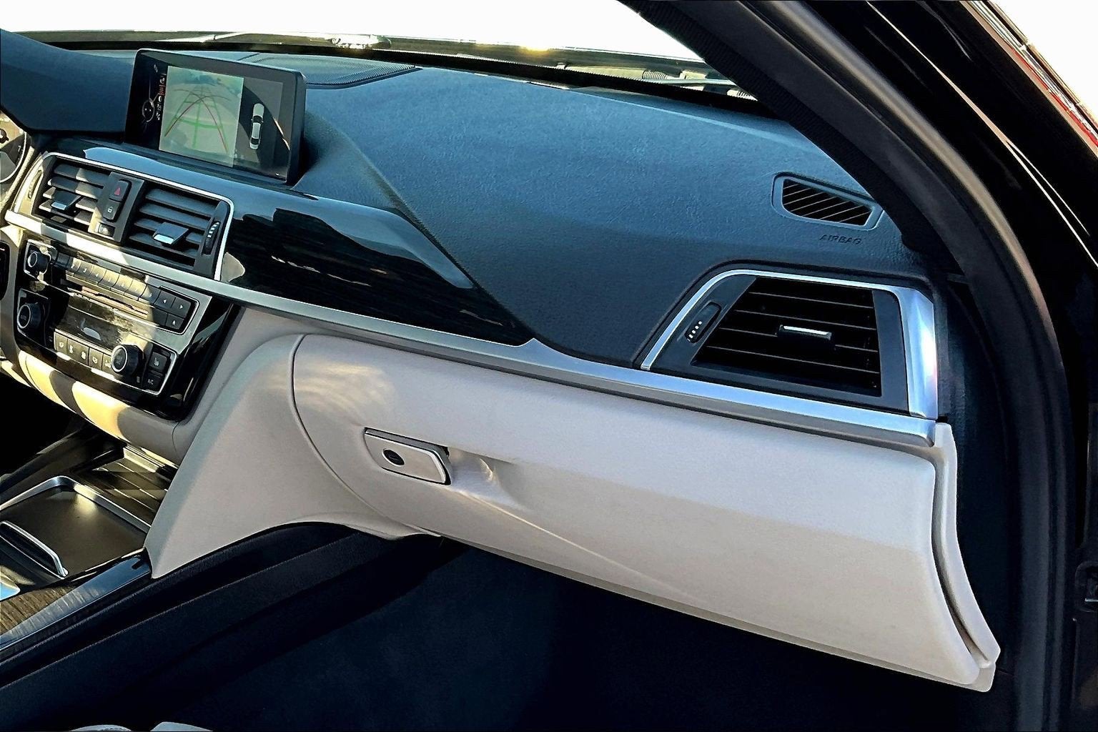 2016 BMW 3 Series 328i